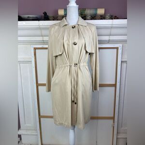 Cream Women's lightweight trench coat/ coat dress 💐
